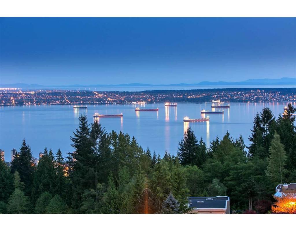 FEATURED LISTING: Luxury and Sweeping City Views
