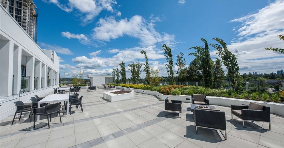liv.rent listing apartment outdoor facility